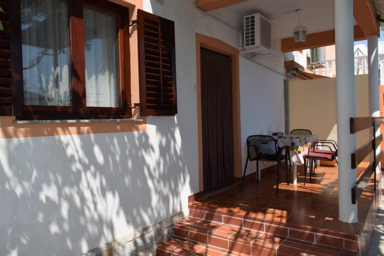 Apartmani Veronika นิน ภายนอก รูปภาพ