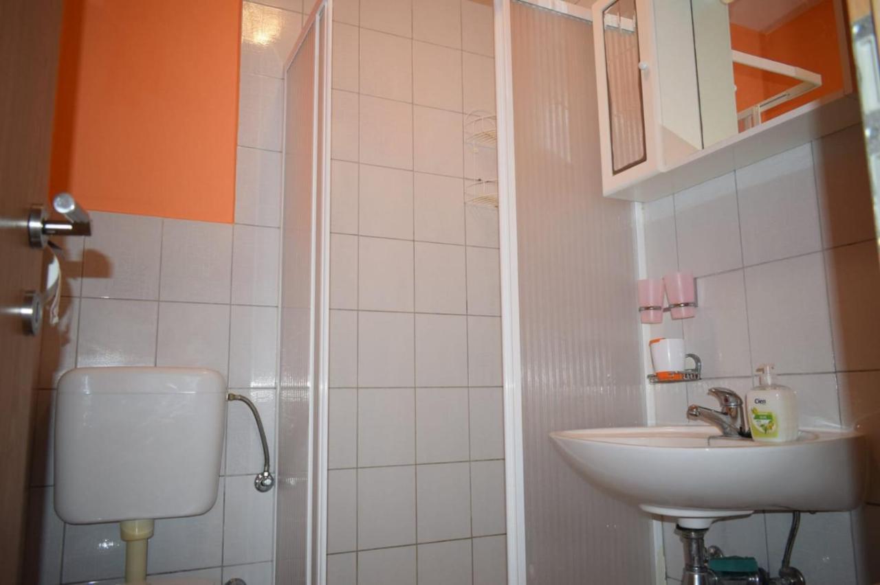 Apartmani Veronika นิน ภายนอก รูปภาพ