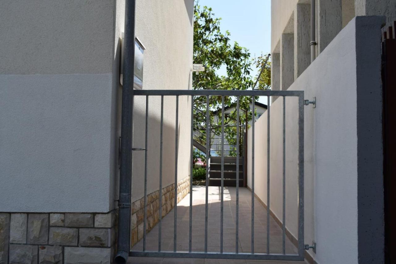 Apartmani Veronika นิน ภายนอก รูปภาพ