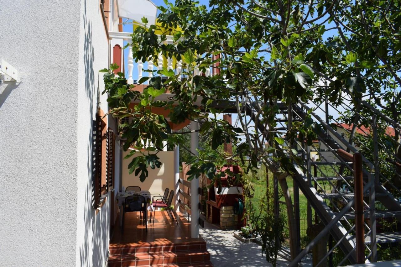 Apartmani Veronika นิน ภายนอก รูปภาพ