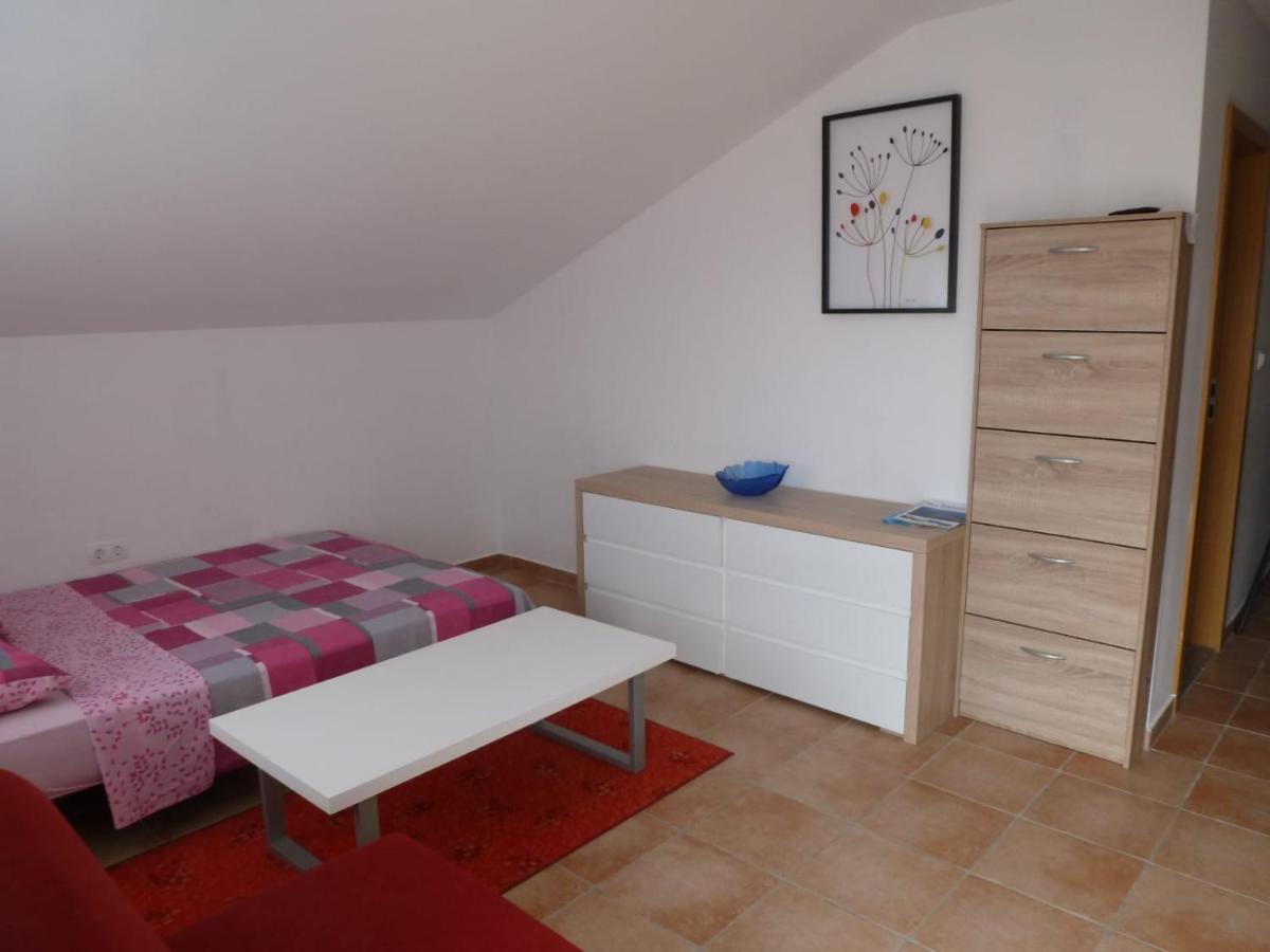 Apartmani Veronika นิน ภายนอก รูปภาพ