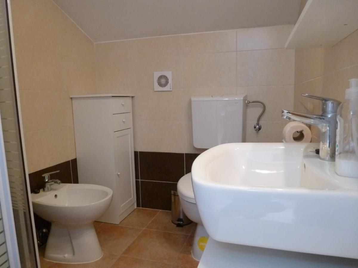 Apartmani Veronika นิน ภายนอก รูปภาพ