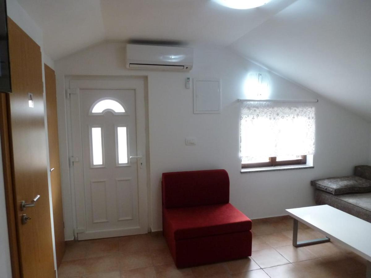 Apartmani Veronika นิน ภายนอก รูปภาพ