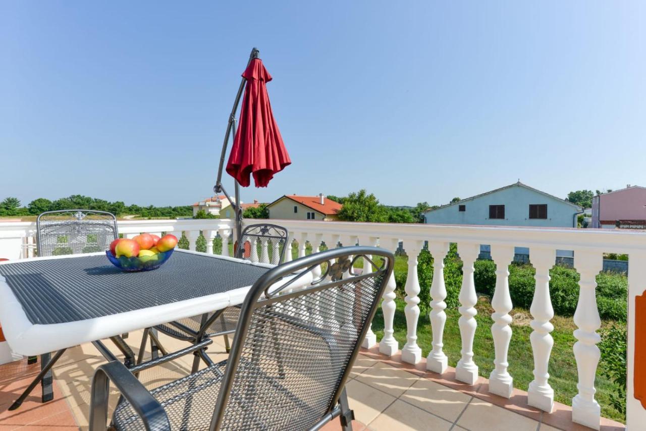 Apartmani Veronika นิน ภายนอก รูปภาพ